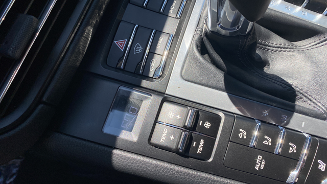 2021 Porsche Macan Base