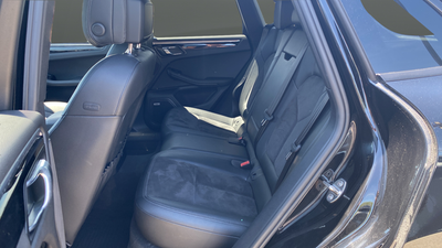 2021 Porsche Macan Base