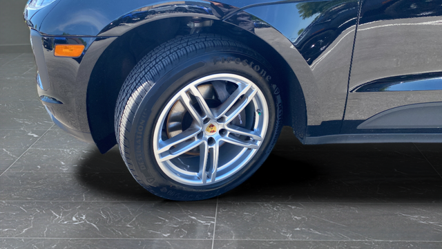 2021 Porsche Macan Base