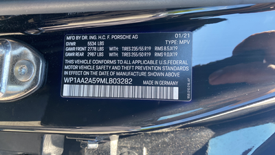 2021 Porsche Macan Base